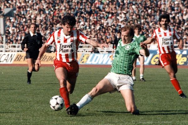 Τα ντέρμπι Παναθηναϊκός-Ολυμπιακός από το 1980-1990 με ένα κλικ (photos)