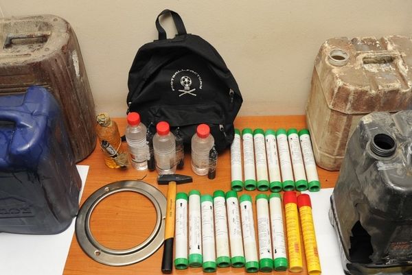 Τα λάφυρα του… πολέμου (photos)