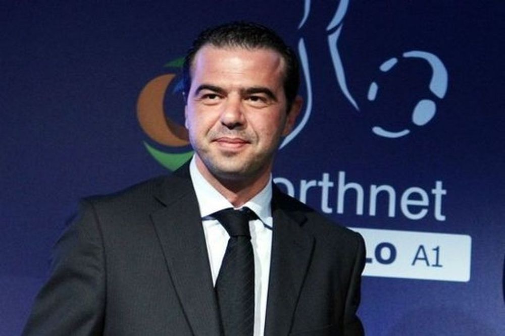 Μπέκιος: «Η NOVA τηρεί τους κανονισμούς της FIFA και της UEFA»
