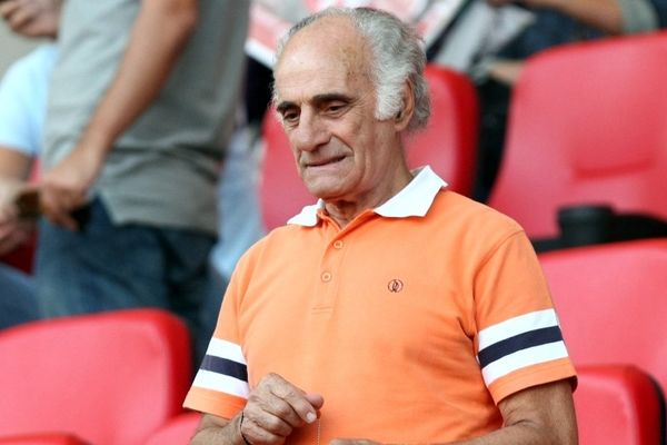 Υφαντής: «Ντροπή από γιορτή το ποδόσφαιρο»