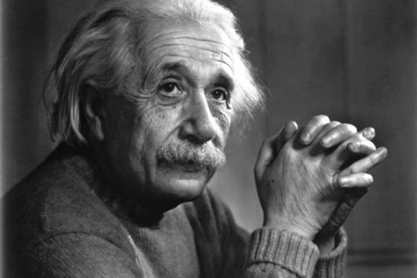 Στο Διαδίκτυο το αρχείο του Αϊνστάιν 
