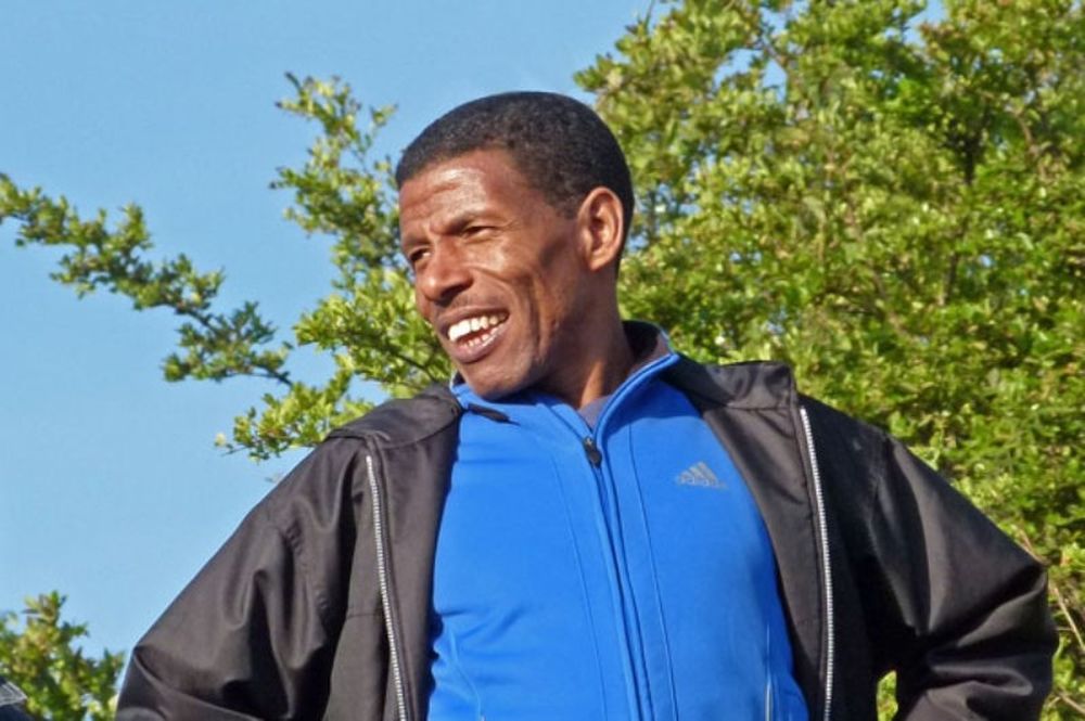 Ο Γκεμπρεσιλασιέ τρόμαξε από το πάχος του Ρονάλντο