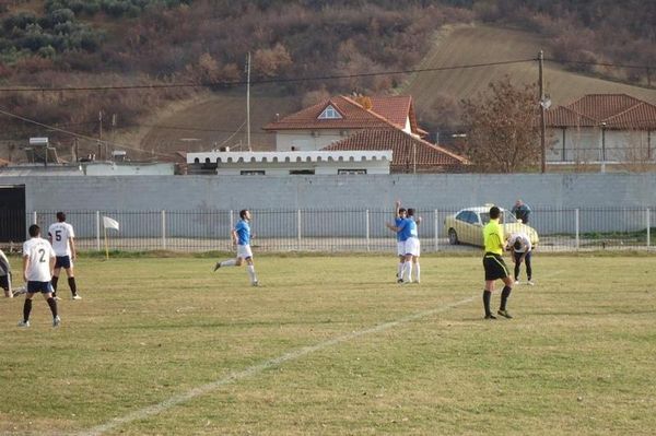 Νάουσα-Λευκάδια 2-0