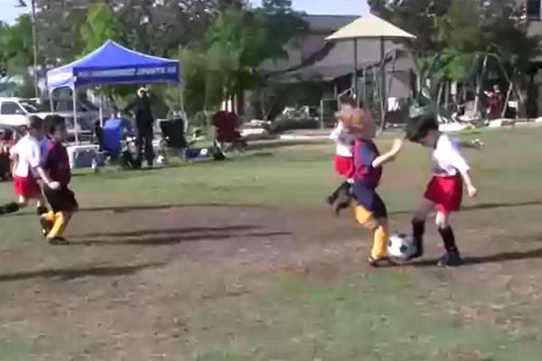 Κοριτσάκι… Πέπε! (video)