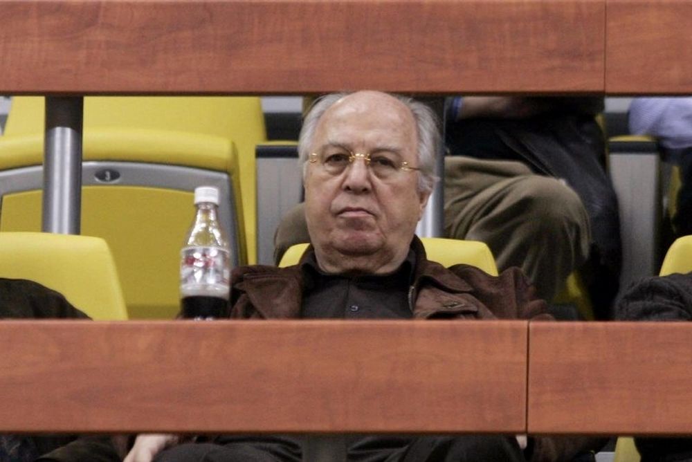 Πιέζουν την πλευρά Φιλίππου στην ΑΕΚ