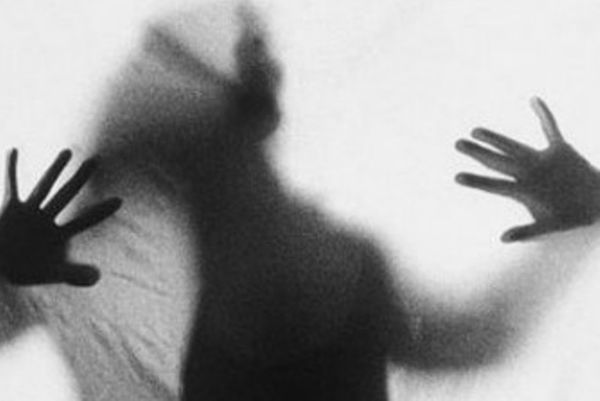 Στο… σκαμνί άνθρωπος των media για ξυλοδαρμό!