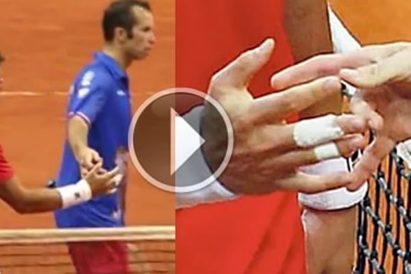 Η απρεπής χειρονομία του Στέπανεκ (video)
