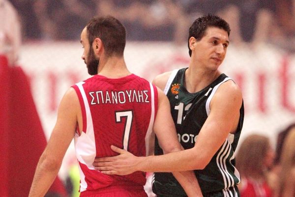 Πανταχού παρόντες οι «αιώνιοι» και ο Άρης