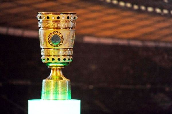 Στο Βερολίνο το τρόπαιο