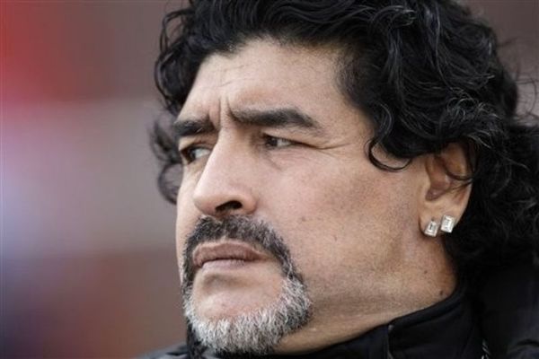 Μαραντόνα: «Η Μπάγερν θα πάει στον τελικό»