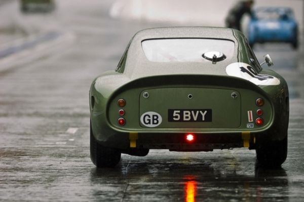 Η ιστορία της Aston Martin DP214!