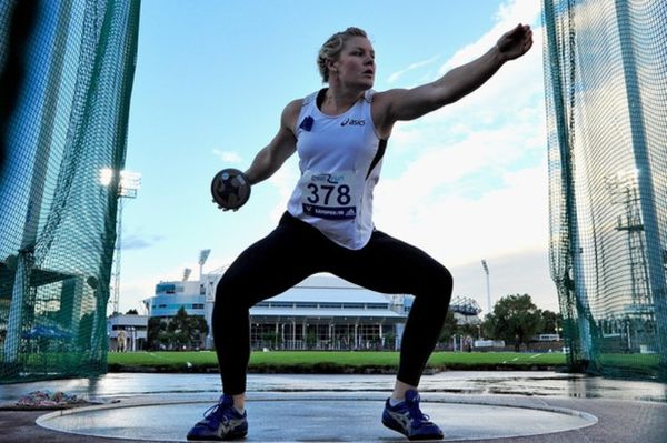 Η Σάμουελς έπιασε 62.34 μ.