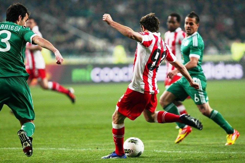 Για τρία γκολ και ρεκόρ στο Περιστέρι ο Ολυμπιακός (photos)