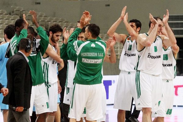 Χάθηκε το τόπι και εκτός παρκέ! 