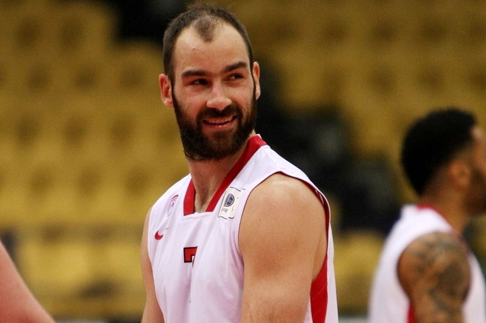 Ο Βασίλης έβγαλε δηλητήριο