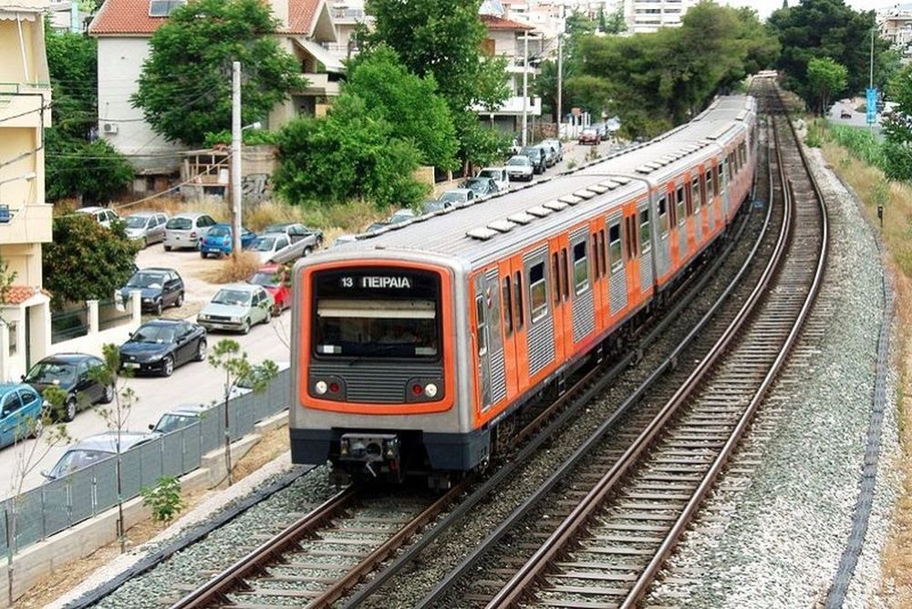 «Ναύλωσε» πέντε συρμούς ο Ολυμπιακός