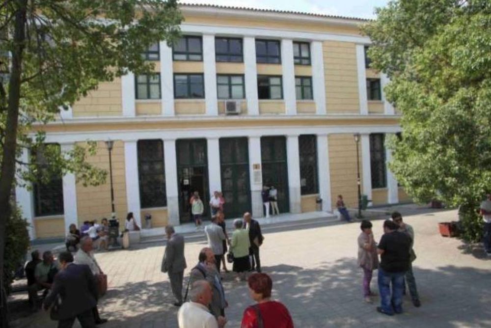 Ελεύθερη η εκπρόσωπος της Nobilis 