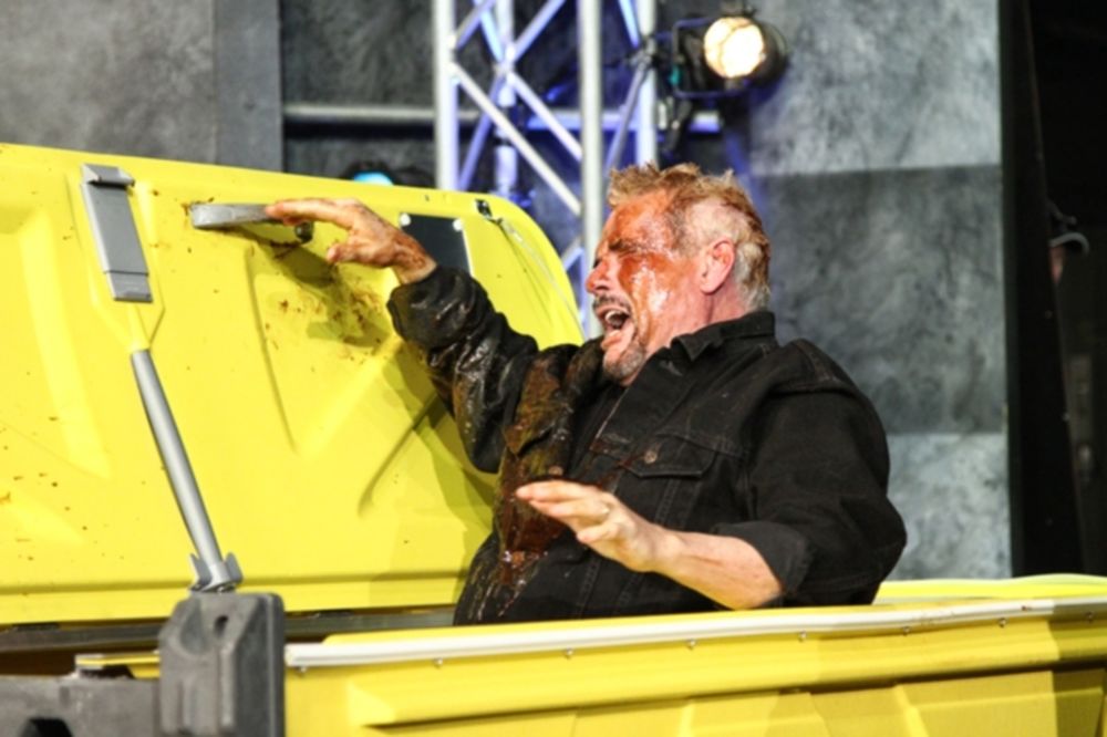 Στο... Shed of Shame o Eric Bischoff