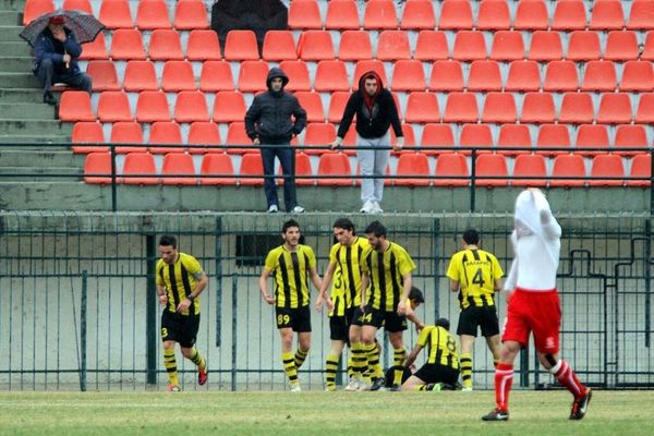 Θέλει να κάνει την έκπληξη ο Βύζας