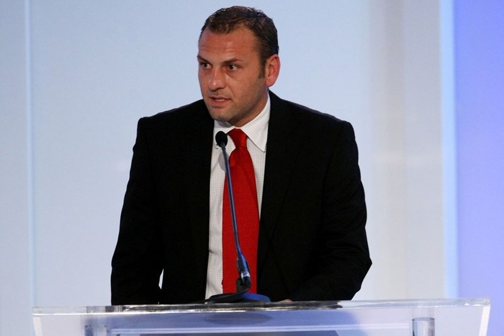Ανατολάκης: «Να μείνουν εδώ και να παλέψουν»