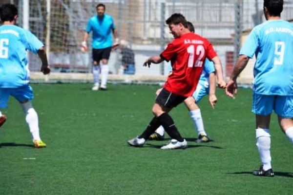 Αλμυρή για... φίλημα, διέλυσε τον Α.Ο. Λεχαίου!