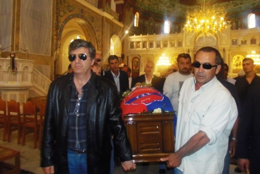 Το τελευταίο αντίο στον Γιάννη Γραββάνη