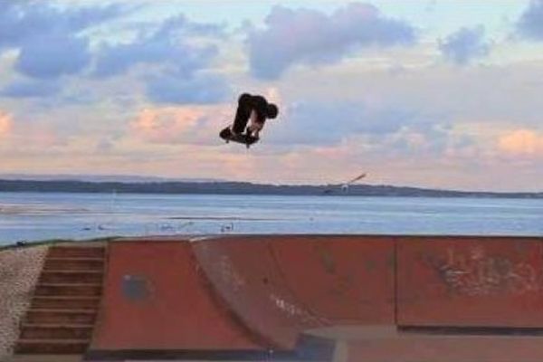 Pedro Barros skating (video)