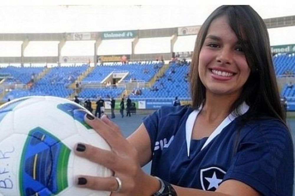 To ball... girl της Μποταφόγκο φυσάει!