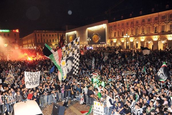 Γλέντι στο Τορίνο για τη Γιουβέντους