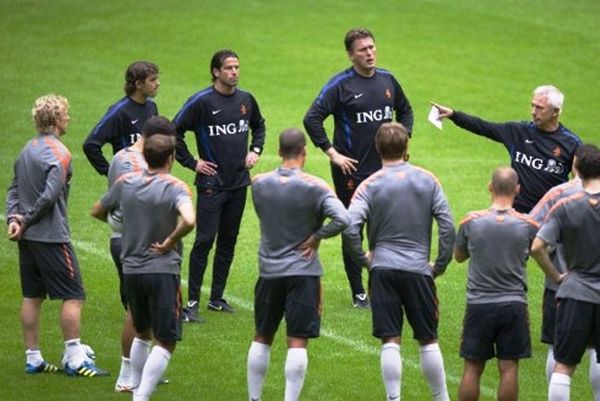 Euro 2012: Ανακοινώθηκε η προεπιλογή της Ολλανδίας