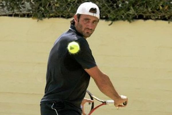 Συνεχίζει ο Γιακούποβιτς στο «Athens Open 2012»