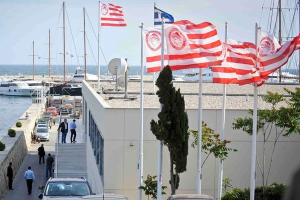 Ολυμπιακός: Συγχαρητήρια από Ρεάλ Μαδρίτης, Κλουζ και ΠΣΑΤ