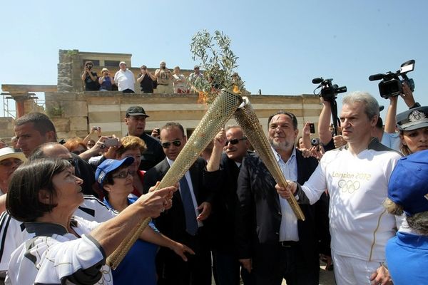 Ολυμπιακή Φλόγα: Στον χορό της λαμπαδηδρομίας τα Χανιά 