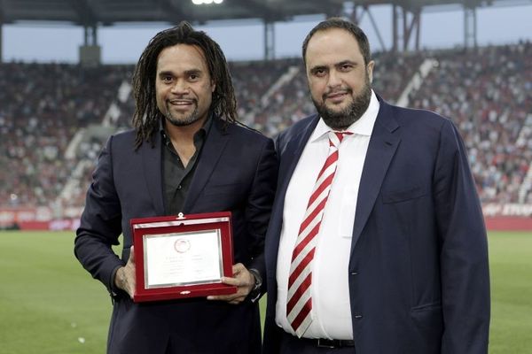 Καρεμπέ: «Έχει μεγάλους στόχους ο Μαρινάκης»