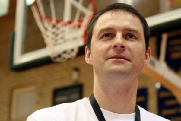 Καρνισόβας: «Η ΤΣΣΚΑ έχει το προβάδισμα»