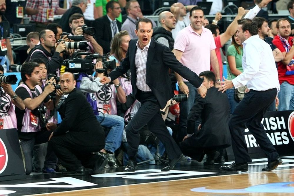 Οι Αγγελόπουλοι... τρελάθηκαν! (photos+video)