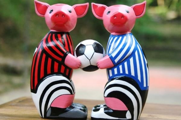 Euro 2012: Προβλέψεις από… γουρούνια!