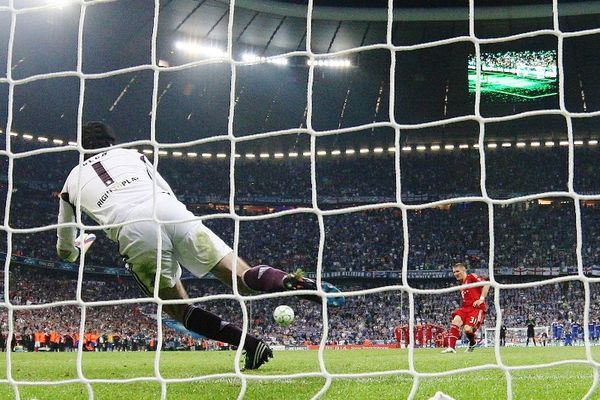 Όταν η μπάλα ξεπληρώνει τα μακροχρόνια χρέη της 