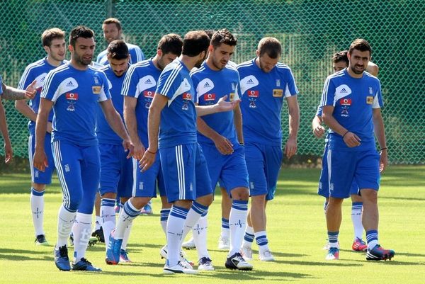 Euro 2012: Η τελευταία προπόνηση της Ελλάδας πριν την Αυστρία (photos+videos)