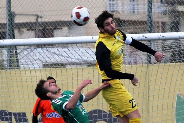 Κάνει τρεις επαγγελματίες ο Εργοτέλης