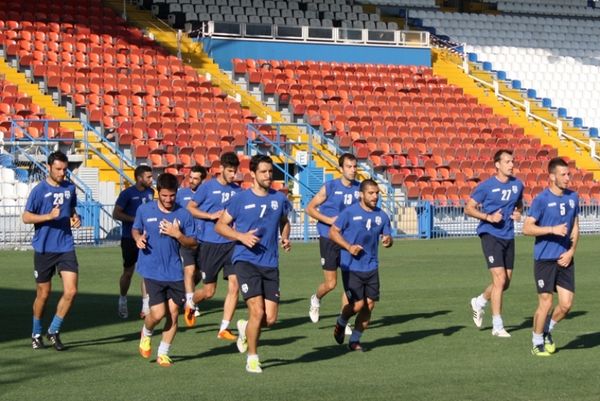 Ατομικό για δύο στον Απόλλωνα