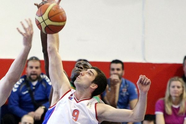 Τριάδα για ανανέωση στον Πανιώνιο