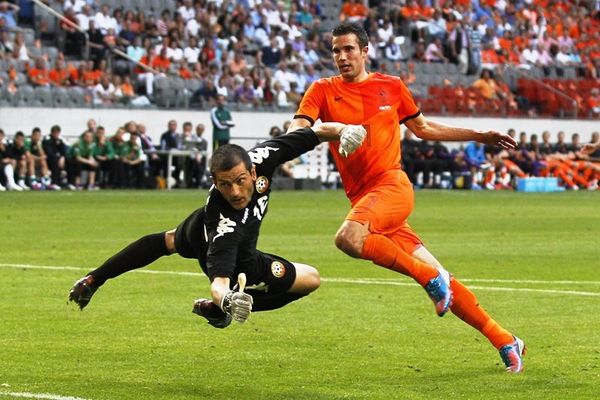 Euro 2012: Προβλημάτισε η Ολλανδία (photos+video)