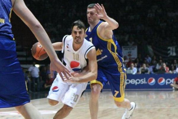 Συγκίνηση για τον θάνατο του Κολούσι