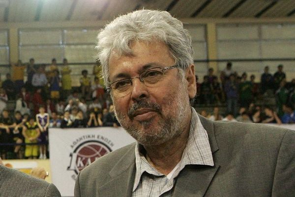Πατούν ξανά παρκέ στον Ίκαρο Καλλιθέας