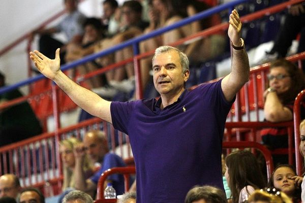 Ραντεβού με τη διοικούσα επιτροπή o Λιανός