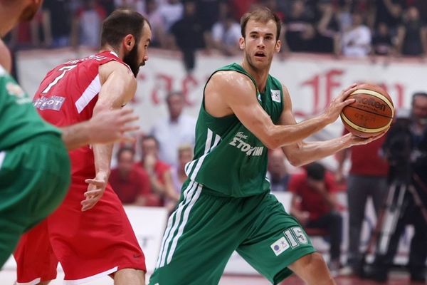 Νικ Καλάθης: «Ας πάρουμε αυτή τη νίκη»