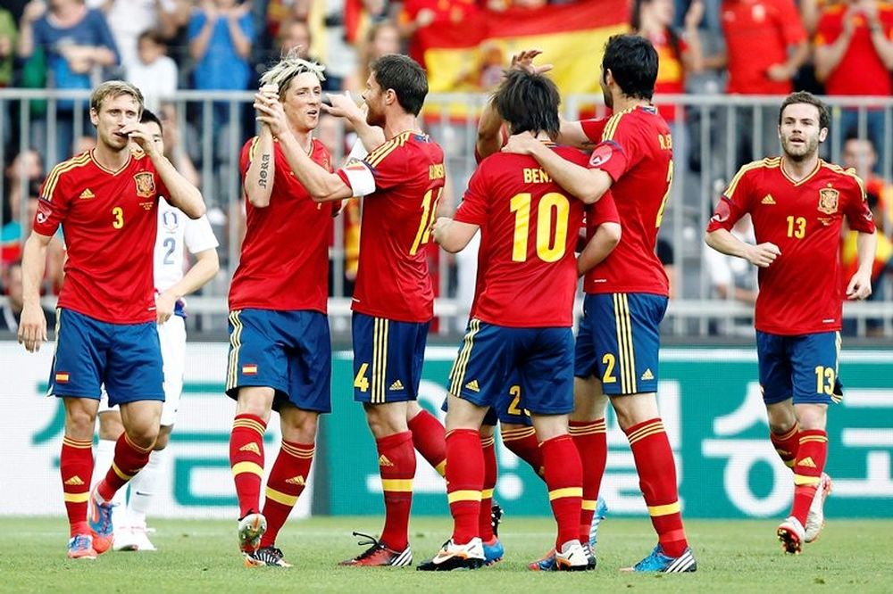 Euro 2012: Σε… φόρμα η Ισπανία (photos+video)