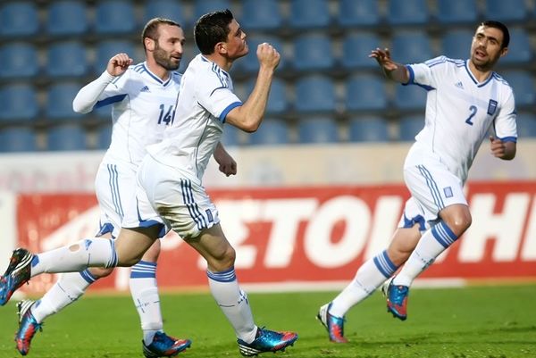 Euro 2012: Ελλάδα δύο ταχυτήτων με Αρμενία (photos+videos)