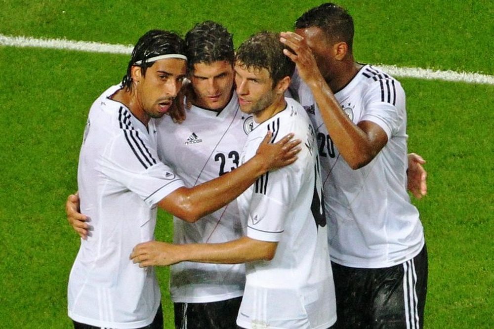 Euro 2012: Έδειξε βελτίωση η Γερμανία (photos+videos)